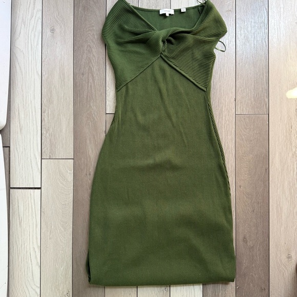 Vince Green Off-Shoulder Sheath Midi Dress - Picture 3 of 7